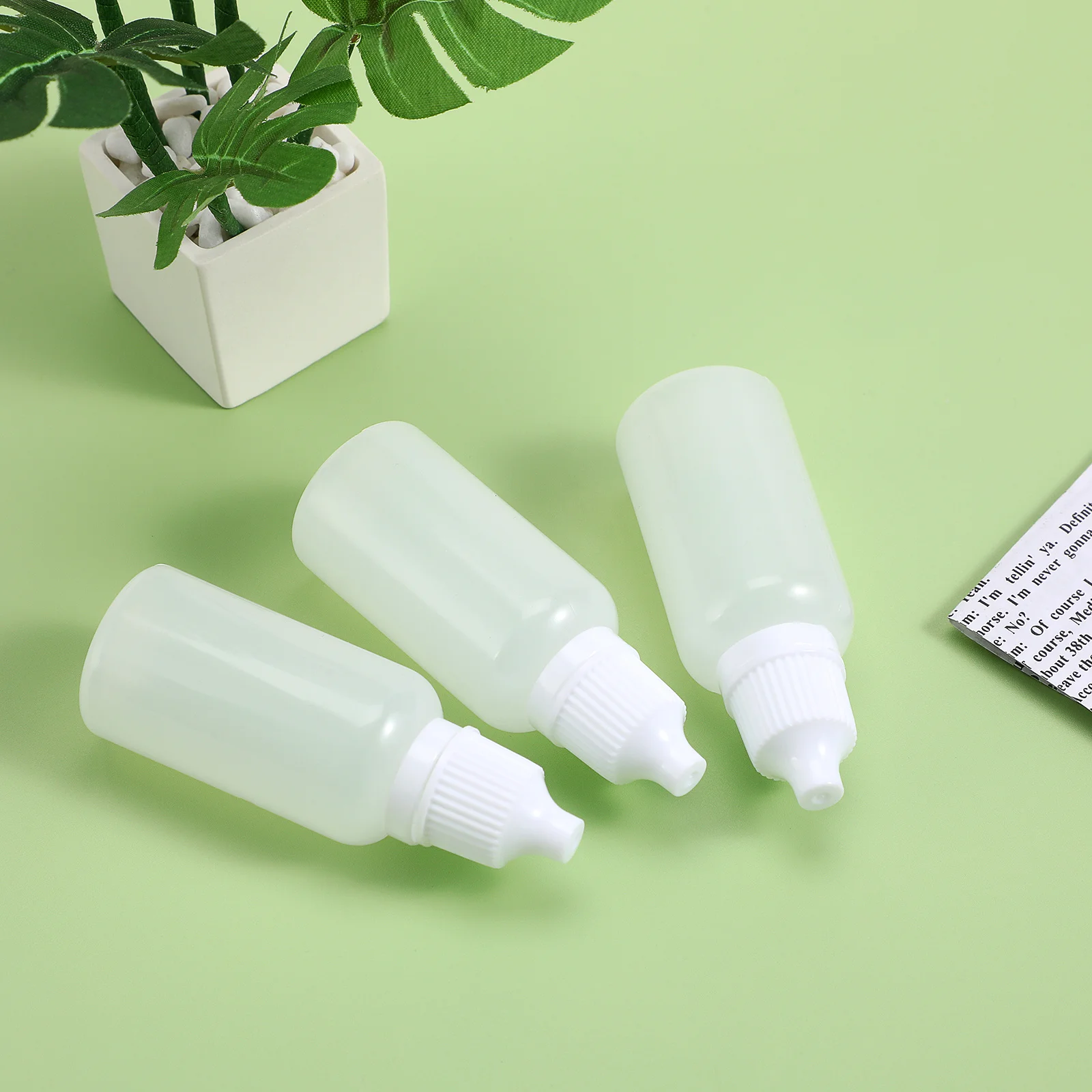 25Pcs Portable Eye Drops Bottle Durable Refillable Empty Storage Bottles for Daily Home Travel Use Eye Drops Bottle