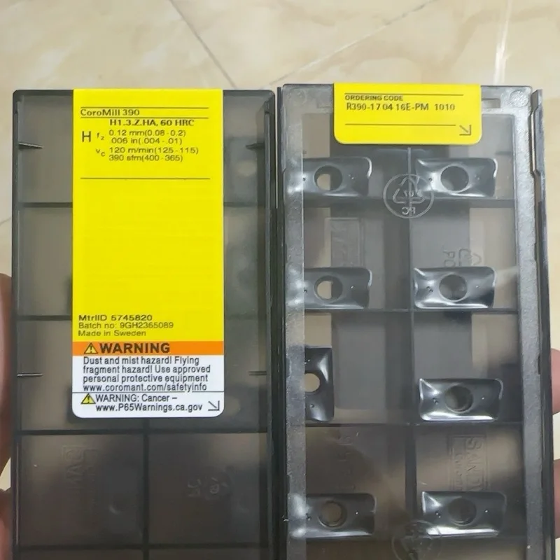 

Hard alloy cutting blades R390-170416E-PM 1010