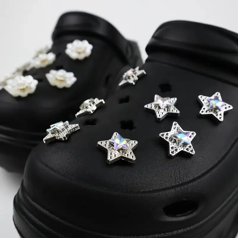 7-Piece Stylish Flower and Star Charms for Clogs Sandals ABS Material Set of Rhinestone Pearl Embellishments Punk Party Gifts