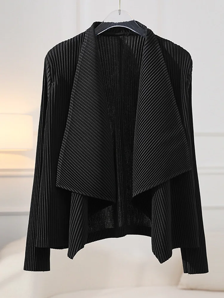 LANMREM Thick Pleated Coat For Women Long Sleeves Large Lapel Loose Stylish Cardigan Top Female Clothing 2023 New 2DA2304