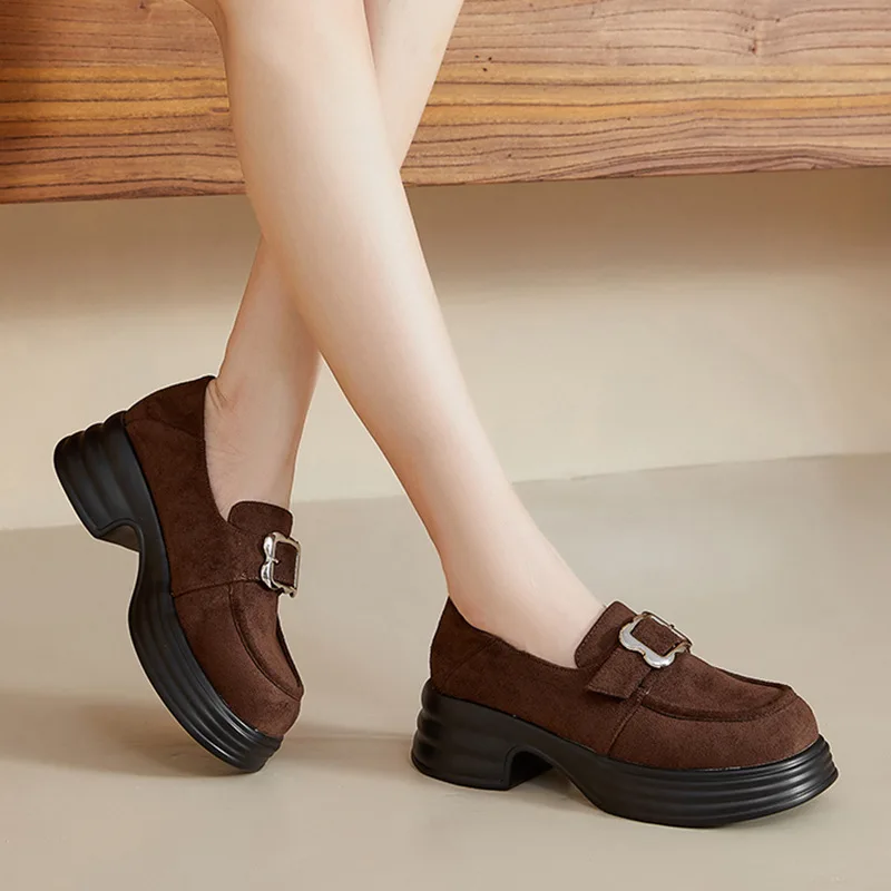 All Match bequeme Plateauschuhe mit dickem Boden und Fell, Winter-Baumwollschuhe, 2025, Flock-Wildleder, warme Schuhe, Creepers, Loafers, Mama