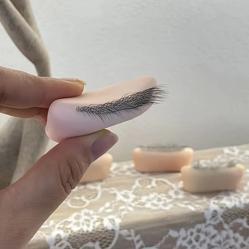 1 قطعة نموذج سيليكون لممارسة الرموش مع ملحقات رموش واقعية مكونة من 4 طبقات ، أداة تمديد رموش للتدريب قابلة لإعادة الاستخدام