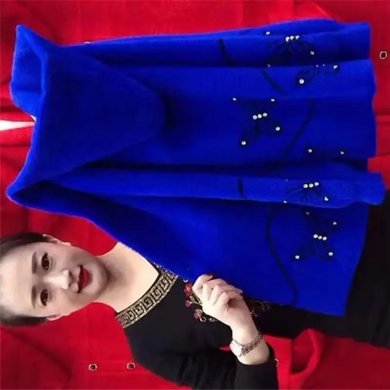 

Autumn Winter Mother Short Jacket Loose Thick Imitation Mink Velvet Coat New Spring Hooded Beading Knitted Cardigan Sweater