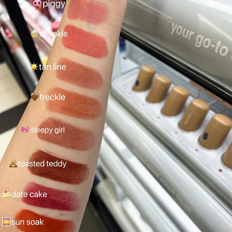 ลิปแคร์ นิว เลมอนตินี มอยส์เจอร์ไรซ์ พ็อกเก็ต บลัช ครีม รูจ ฟาร์ด สกินแคร์ ผลิตภัณฑ์บำรุงผิวหน้า ครีมทาหน้า กระเป๋าสีเหลือง กระจกแต่งหน้า เครื่องสำอาง