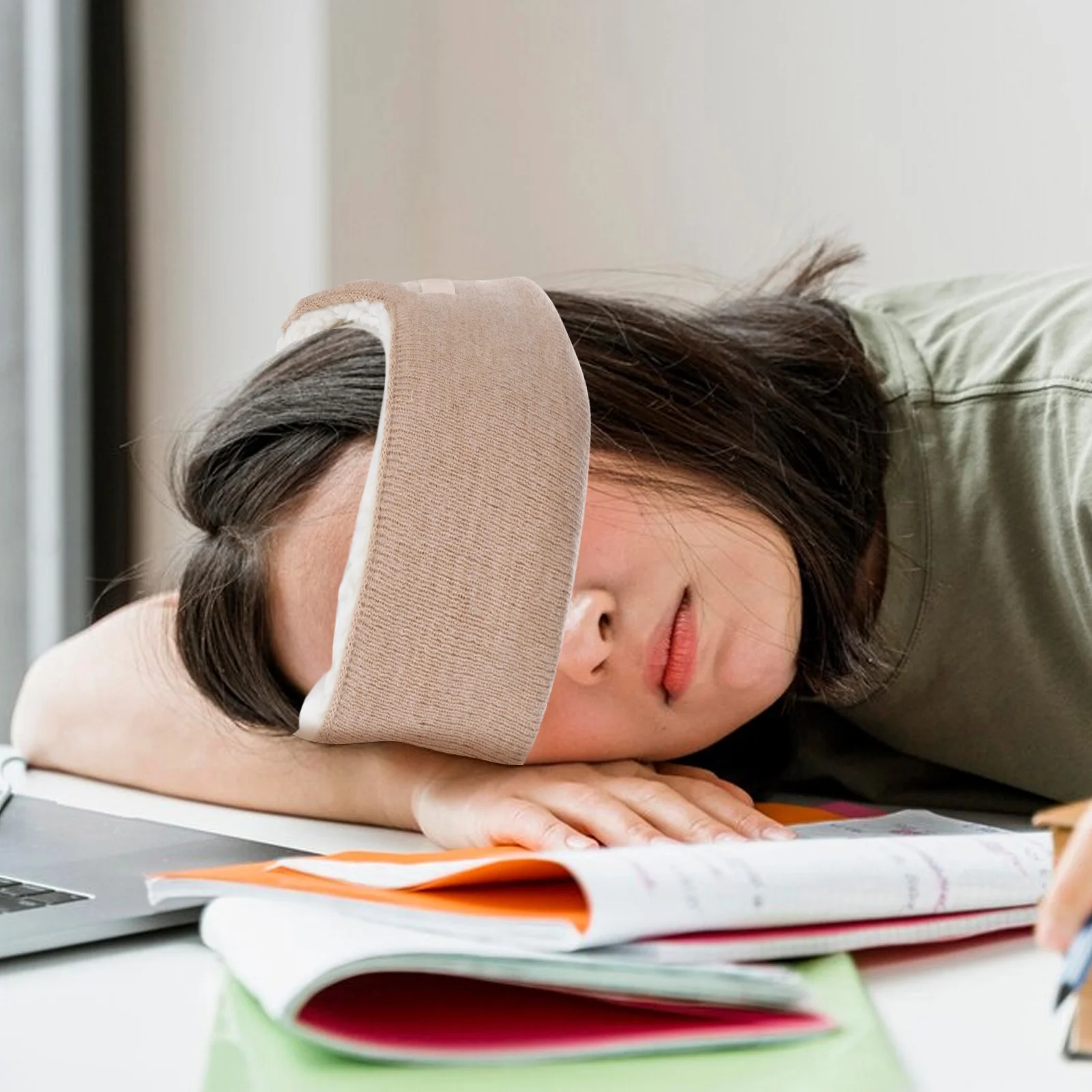 Penutup Telinga Bulu Hangat yang Dapat Disesuaikan untuk Musim Dingin, Peredam Kebisingan Saat Tidur, Pelindung Telinga Kedap Suara untuk Wanita dan Pria di Cuaca Dingin