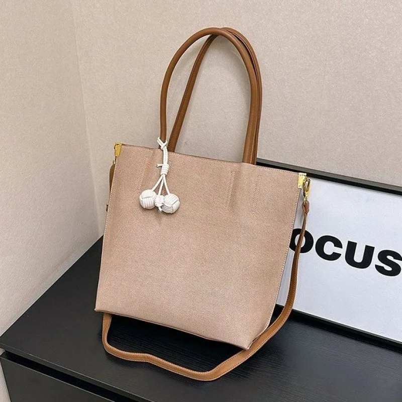 

Fashionable Ladies Tote Bag - Women's Leather Crossbody Bag, Shoulder Messenger Style, Luxury By Famous Designer,Popular Elegant