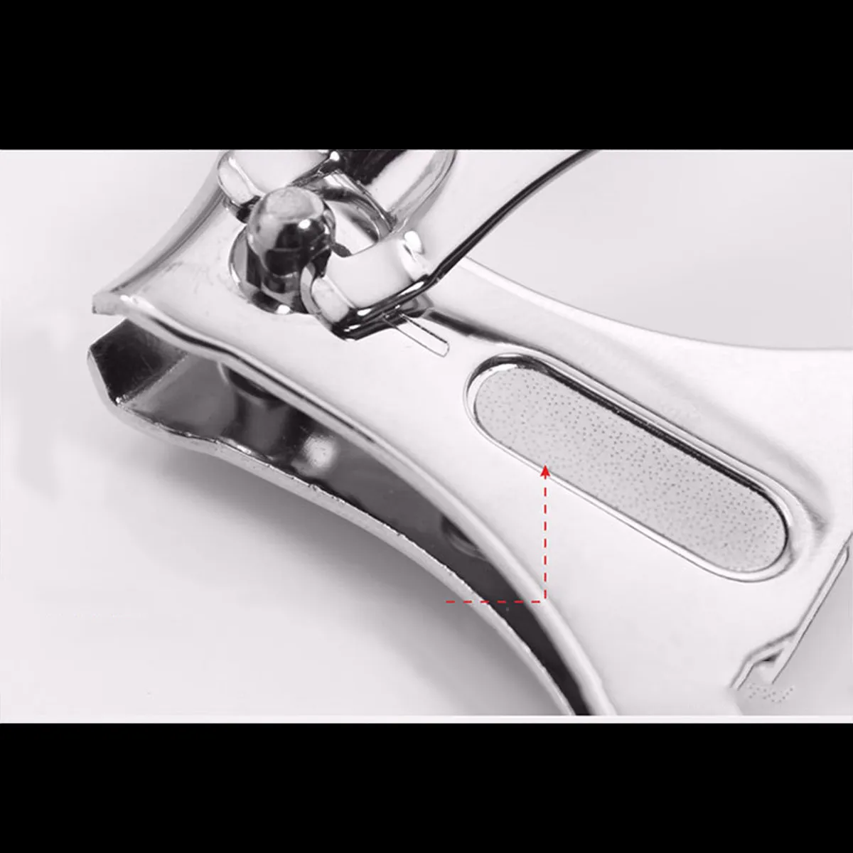 

Multifunctional Nail Clipper with Bottle Opener Function Smooth Cutting Carbon Steel Fingernail Toenail Cutter Manicure Tool