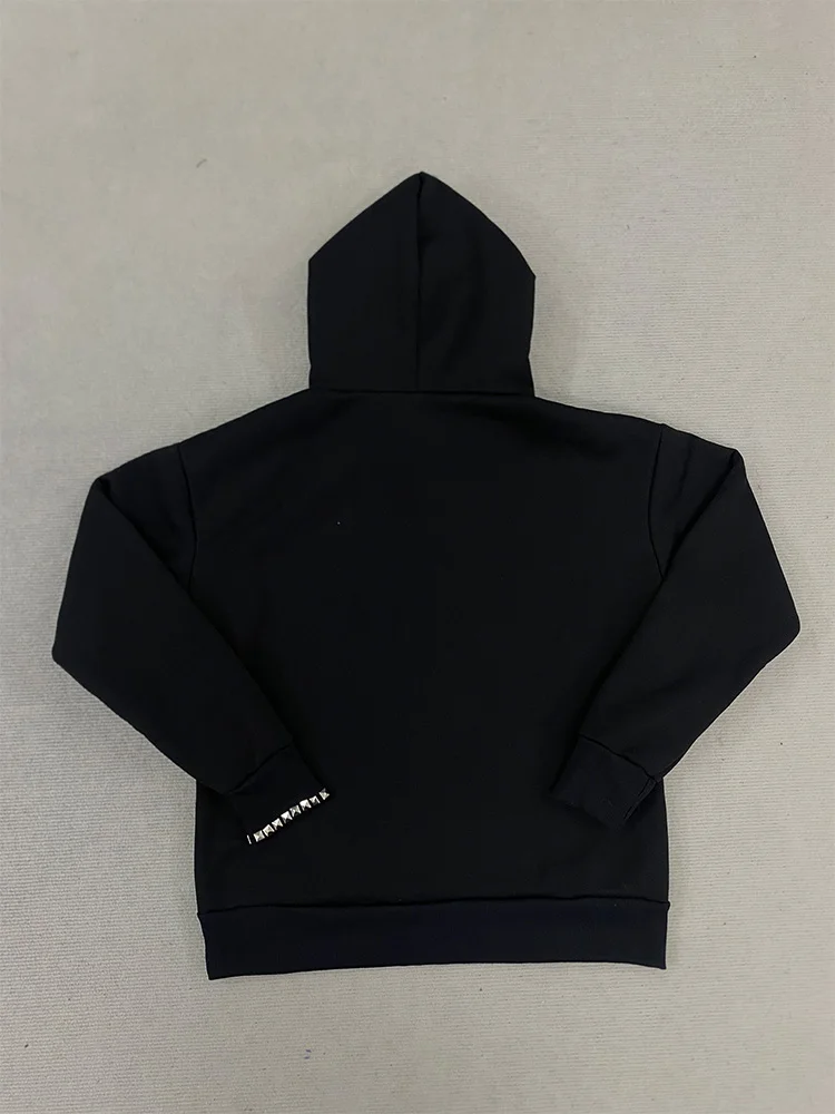 Sudadera con capucha cruzada con tachuelas cálidas para mujer, sudadera negra de gran tamaño, ropa de calle informal estética gótica Punk, acogedora con capucha, novedad de 2025