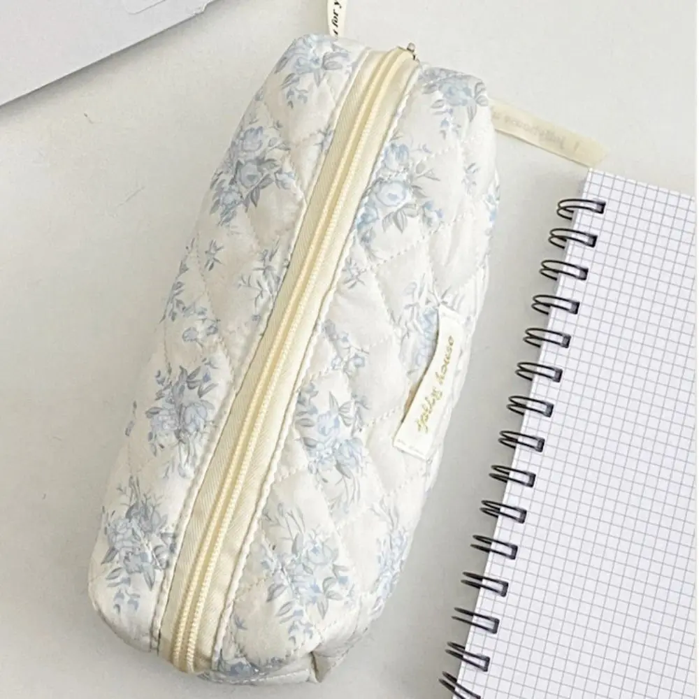 Chic Floral Große Kapazität Stift Fall Katze Erdbeere Schreibwaren Lagerung Tasche Abnehmbare INS Make-Up Lippenstift Tasche Kinder