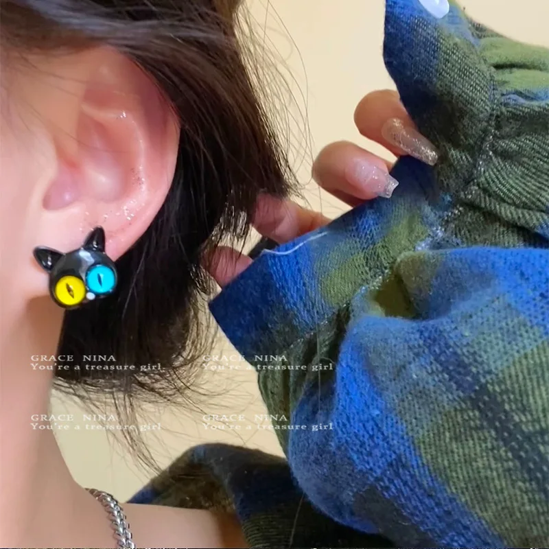 Kiss Jewelry Cute Goth Monster Eyes Piercing Stud Earrings Women New Korean Fashion Y2K Sweet Different Car Eyes Earring Brincos