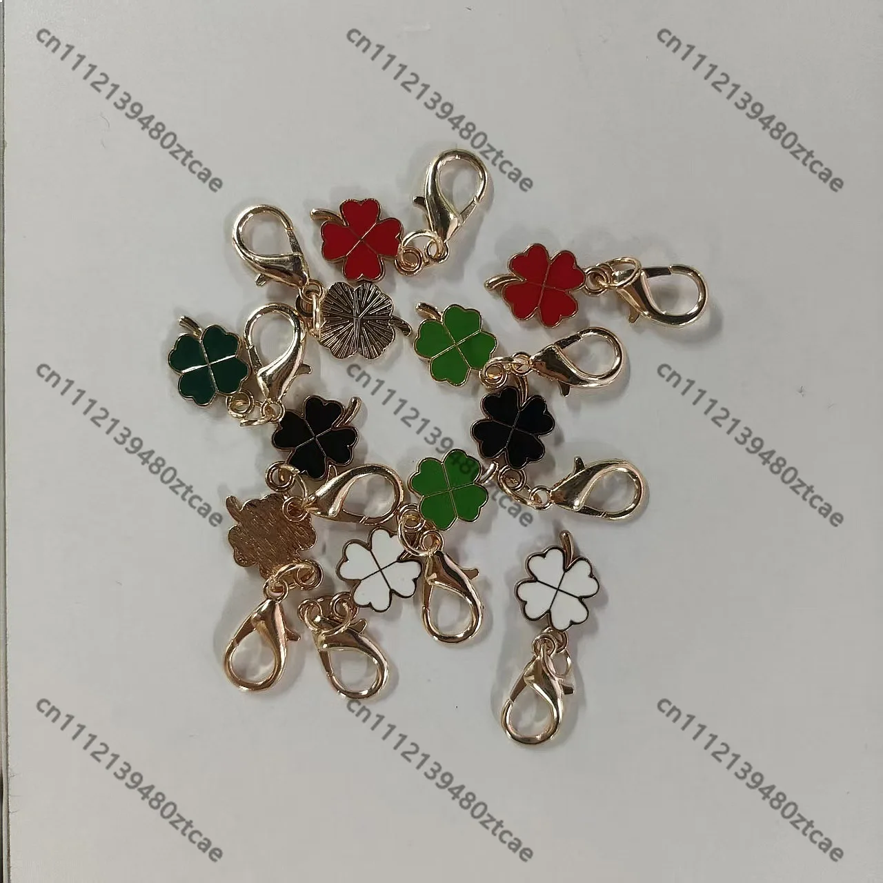 Lucky Clover Keychain Bag Pendant Cute Four Leaf Charm Gift for Women Girls Purse Decoration