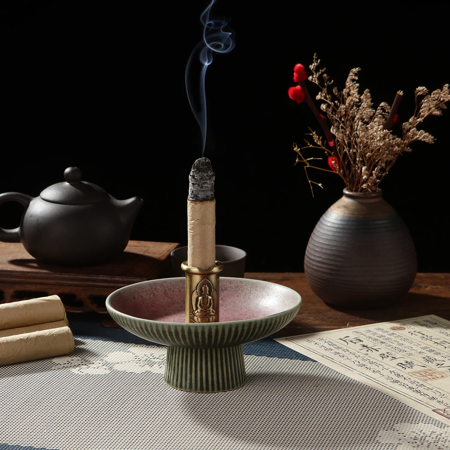 

Retro Metal Palo Santo Holder Ceramic Incense Burner for Palo Santo Sticks Incense Holder Scent Wood Stand and Ash Catche