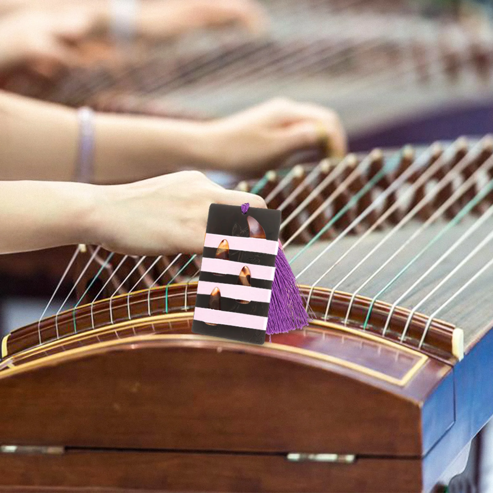 

Memory Card Guzheng Nail Plate Pick Wrap Wooden Pipa Accessory Aldult Practical Storage Device Sandalwood Board Container Child