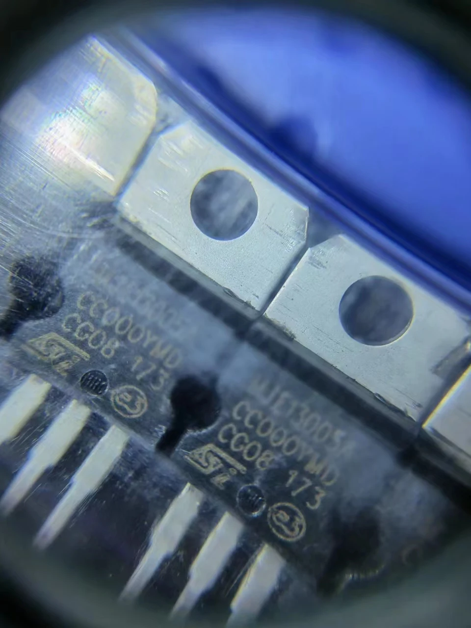 10pcs/lot MJE13005-2 MJE13005 E13005-2 E13005 TO-220 In Stock