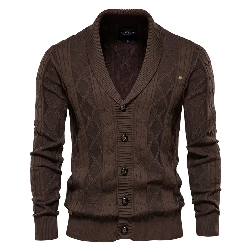 

New high-quality men's shawl-collar cardigan sweater, with diamond-patterned twisted weave, a comfortable and casual top