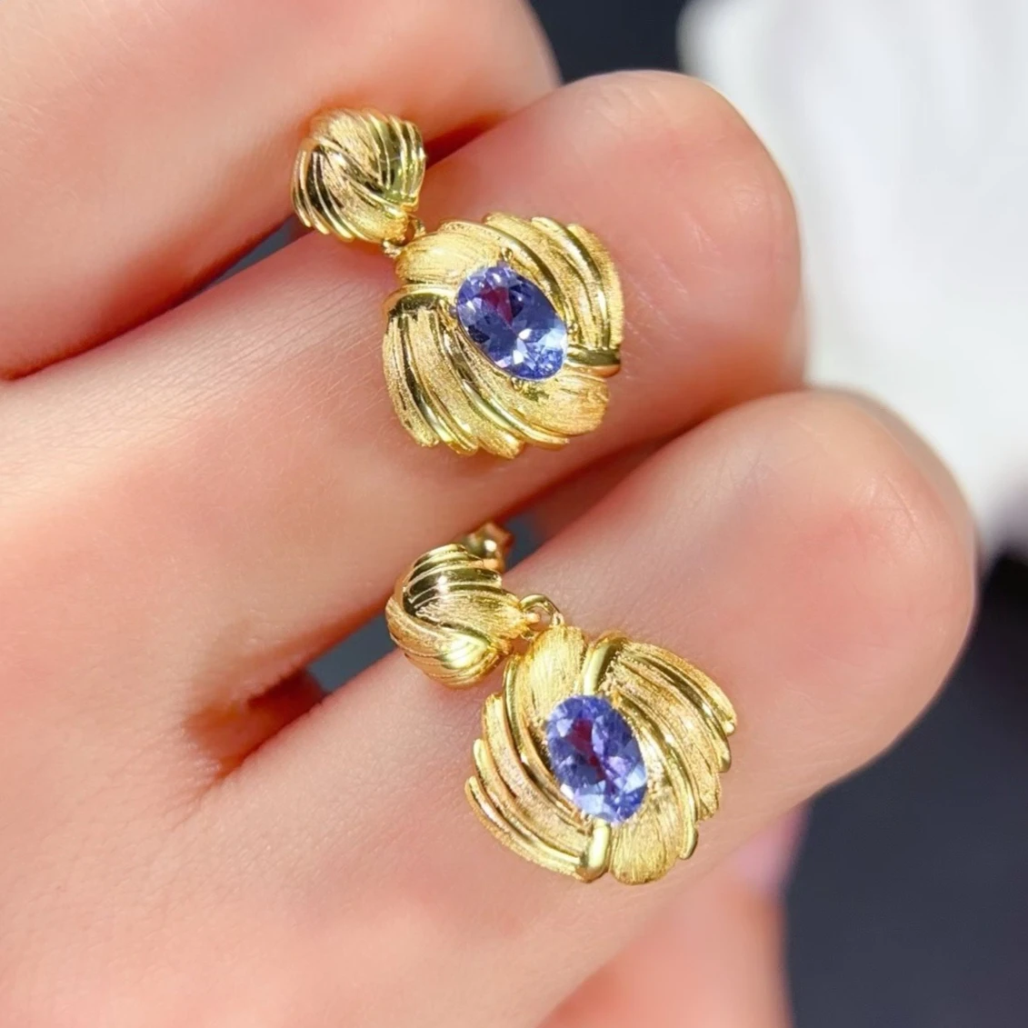 

Натуральные серьги из танзанита и серебра 925 пробы, 6x4 мм, с позолотой, шикарный дизайн в виде спирали