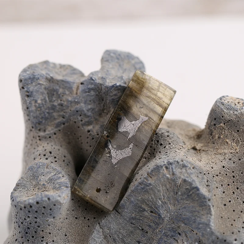 B&F Pendant for Necklace Labradorite—Fashion Handmade Natural Jewelry Charm Gift Accessories 37x12x4mm 4g