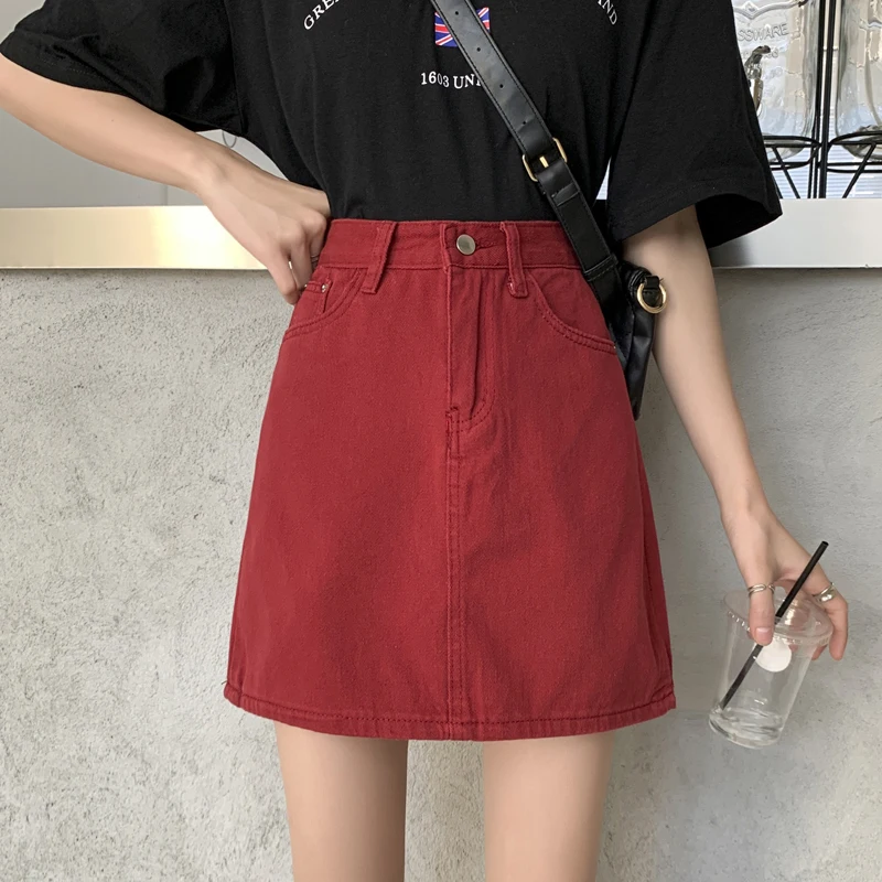 Wine red
