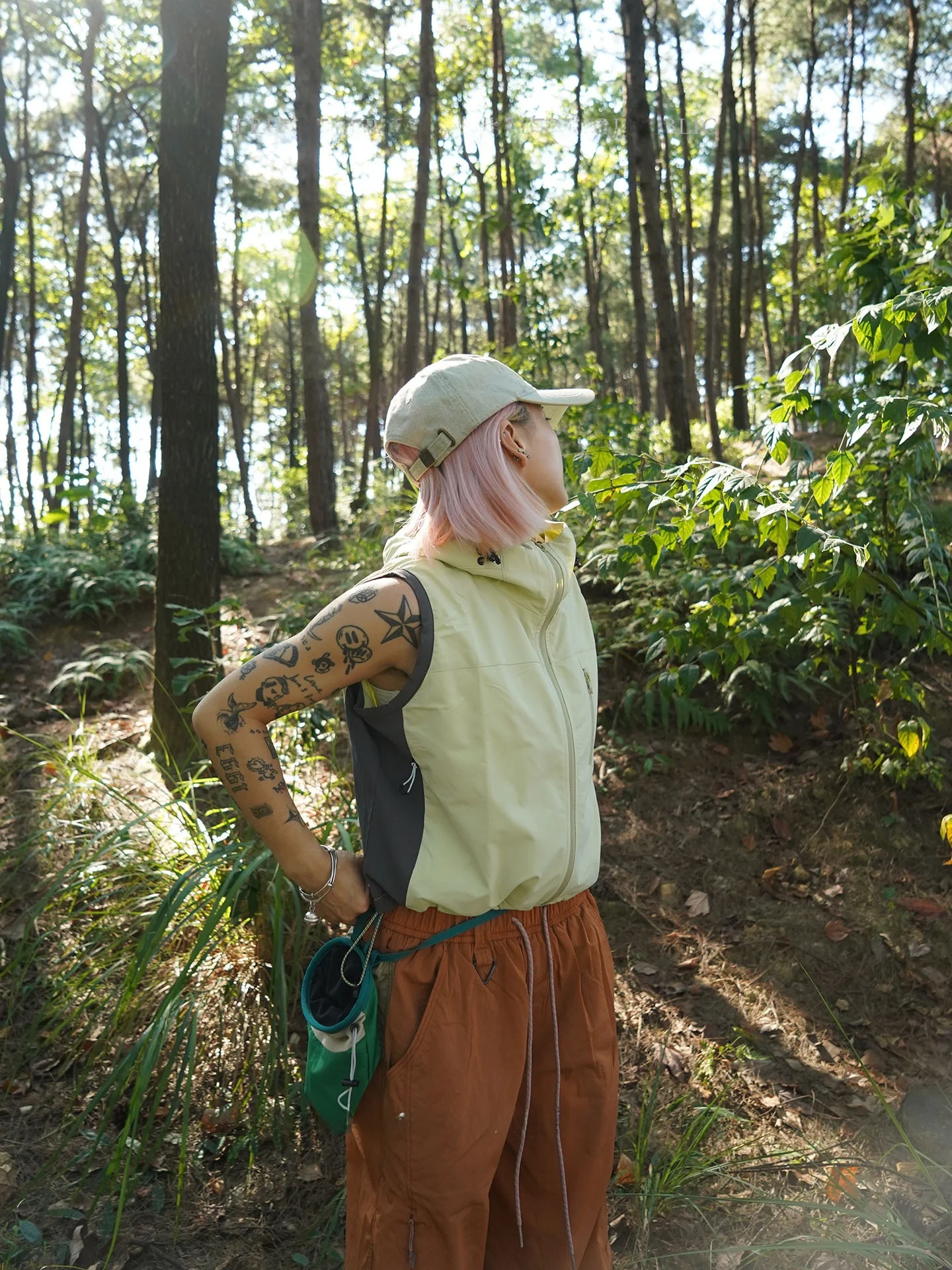 Outdoor Unisex Functional Vest Natural Renovation Series with Multiple Pockets Versatile Workwear for Hiking And Camping
