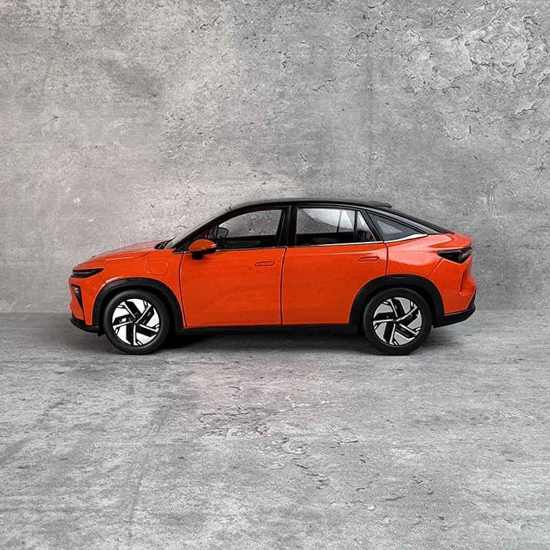 

l Ruilan 7, новый энергетический электромобиль, внедорожник, оригинальный заводской режим, моделирование внедорожного сплава, коллекция моделей автомобилей 1:18