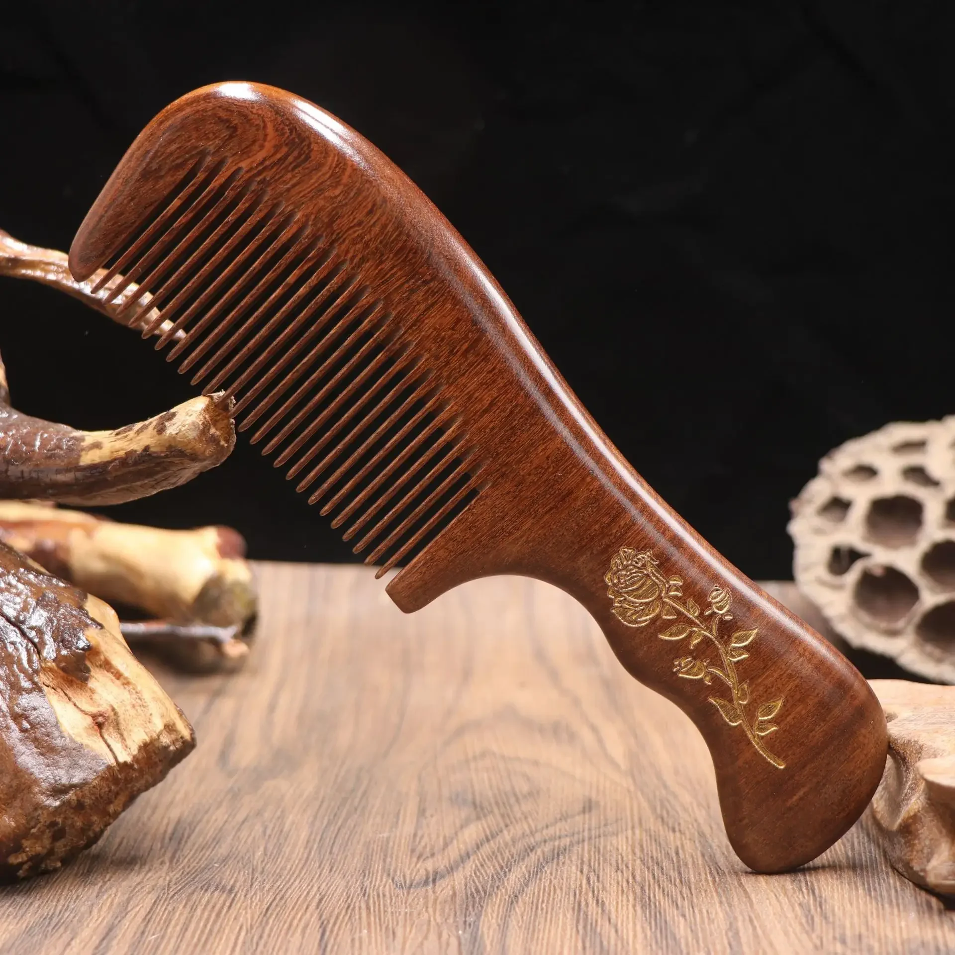 Golden Silk Sandalwood Comb Crescent Type 16cm Static Comb Curly Hair Wooden Brush Combs for Hair Comb Brush