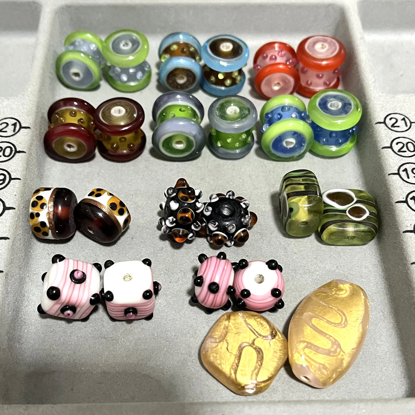 

Random Mixing High Quality!Handmade Romantic Lampwork Glass Loose Beads For Charm DIY Bracelets Jewelry Making Accessories !