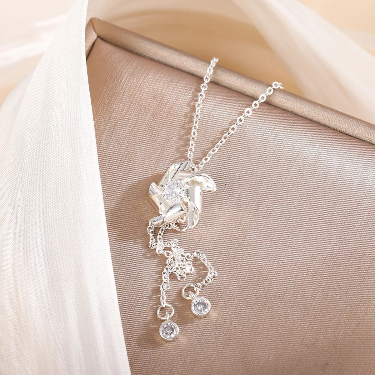Personality Gardenia Flower Necklaces & Pendants For Women Windmill Colar Necklace 925 Sterling Silver Jewelry Collier  XL117