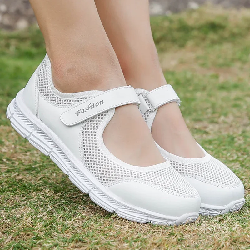 Zomer Dames Casual Schoenen Zachte Draagbare Sneakers Wandelschoenen Platte Zolen Voor Vrouwen Ademende Slip Op Witte Schoenen