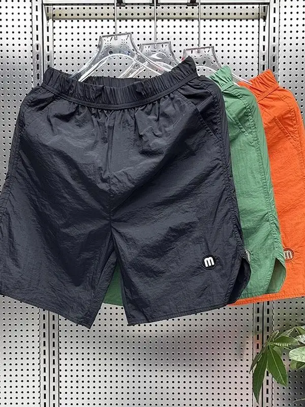 

Новые мужские шорты из ледяного шелка 2025 года: быстросохнущие, повседневные, свободные, универсальные, тонкие, дышащие, для летнего активного отдыха