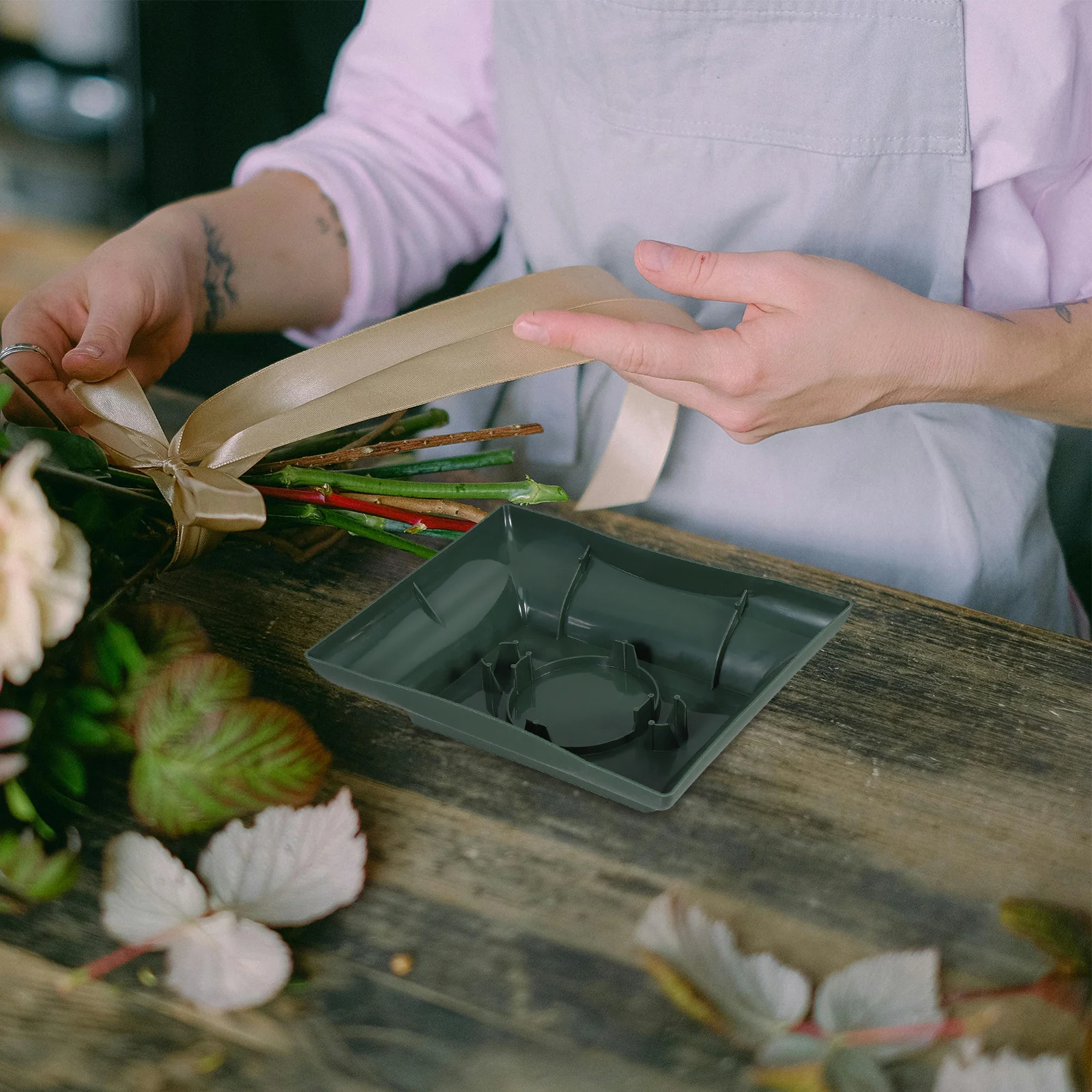 2Pcs Flower Mud Holder Floral Arrangement Foam Tray for DIY Flower Decoration Wedding Centerpiece Floral Foam Tray