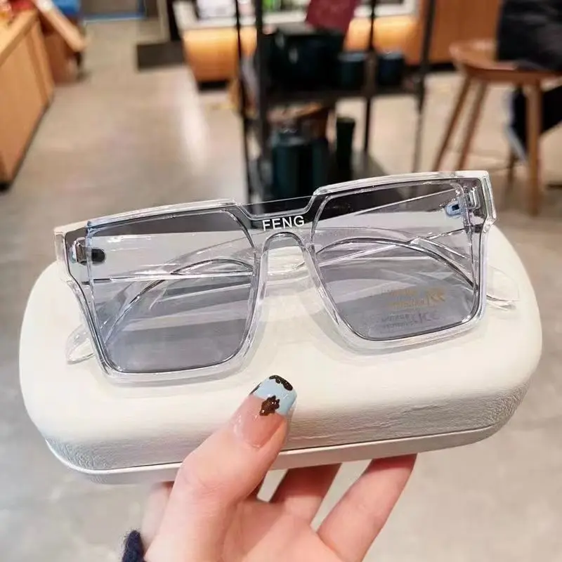 نظارات شمسية كلاسيكية بإطار كبير الحجم للحماية من الأشعة فوق البنفسجية 400 للتخييم والصيد وظلال مسرح الأداء للأطفال للنساء والرجال