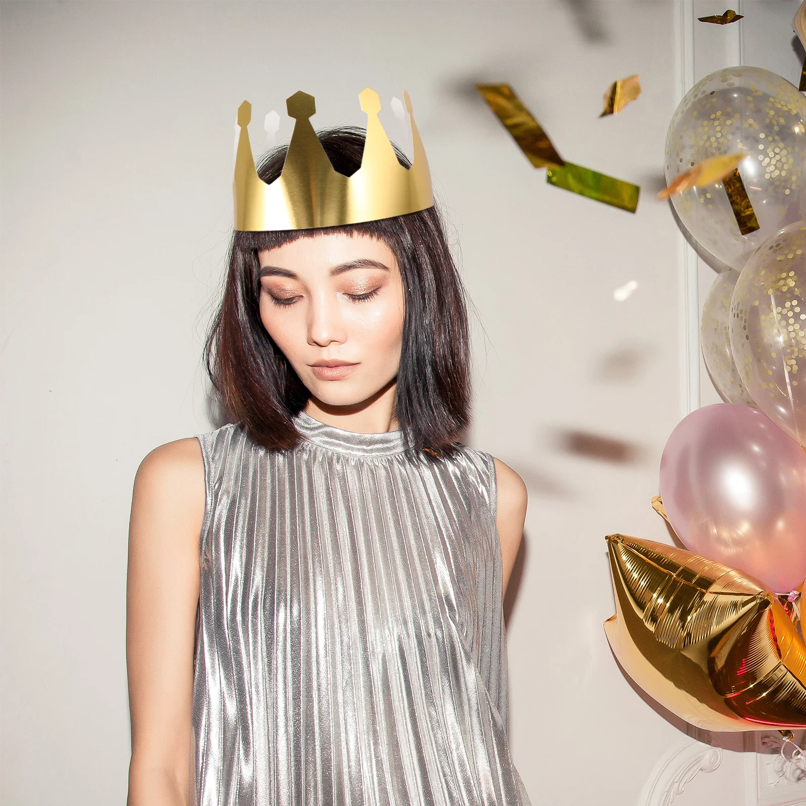 

24Pcs Paper Crown Birthday Party Hats Elegant Lightweight Paper Princess Crowns Photo Booth Props Party Favor Accessories