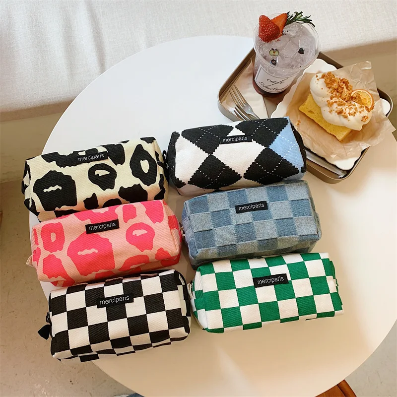 Korean Fashion Plaid Travel Makeup Kits Cosmetic Storage Bag Women Handbags Wallet Organizer Cute School Pencil Cases Pouch Bags