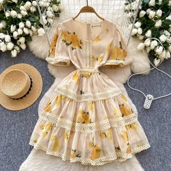 Elegant casual V-neck retro Short Sleeves chic slim fit A-line dress French fashion holiday high street spring clothing