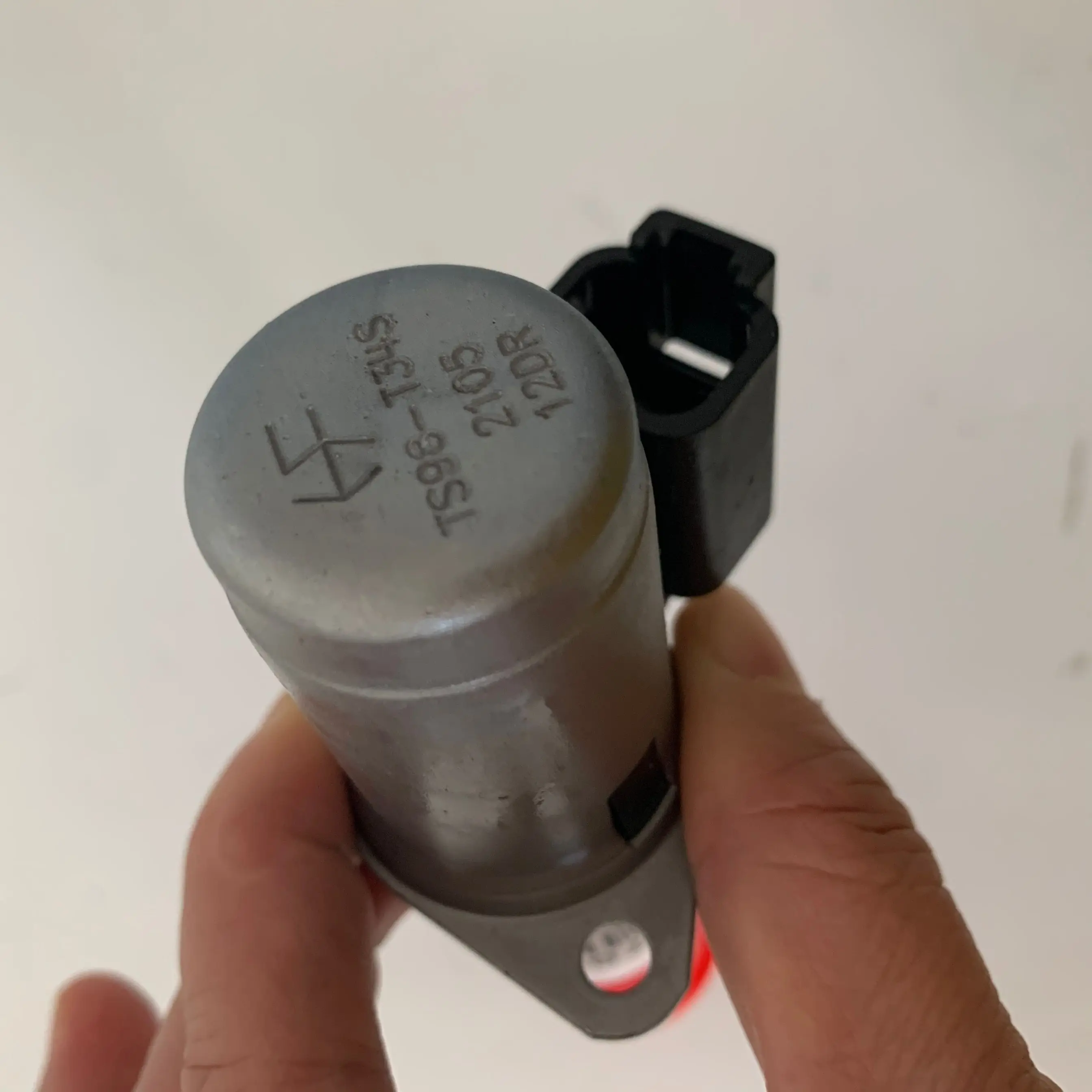 TS98-T34S-0-N-12DR HydraForce Original Solenoid Valve TS98-T34-0-N-12DR TS98-T34S TS98-T34 TS98-T34-0-N-12DR/Z