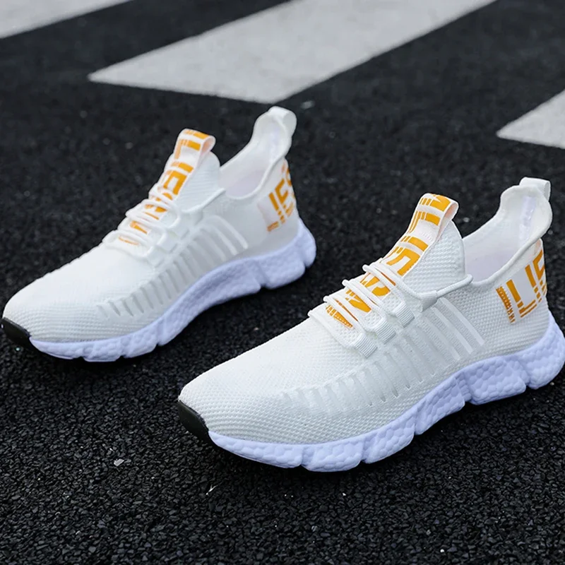 Neue leichte Herren-Laufschuhe mit modischem Design, atmungsaktive und bequeme Sportschuhe, atmungsaktive und Reiseschuhe