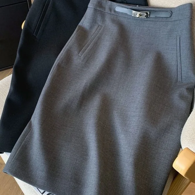 Women's Grey High Waist Pencil Skirt Metal Buckle Decorative Detail Belted Straight Midi Skirt Elegant Formal Office Workwear