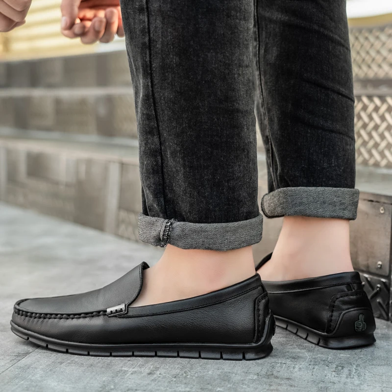 Mens Shoes slip on fashion Casual Luxury Brand Genuine Leather Men Loafers Breathable Driving Shoes Slip On Moccasins men