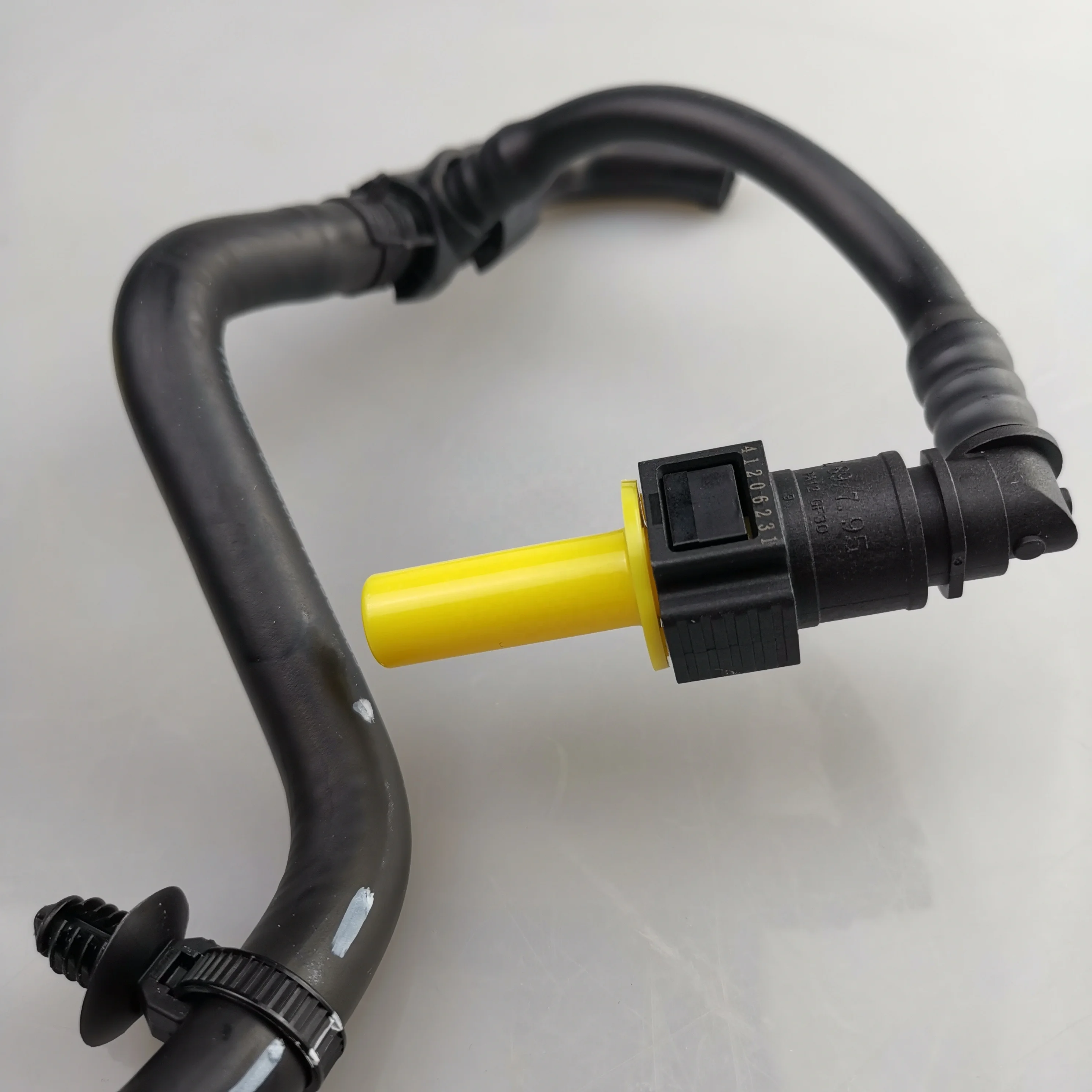 SAIC MAXUS T60 V80 G10 D90 2.0T Original Fuel Return Pipe Main Pipe Assembly C00210675 C00228414