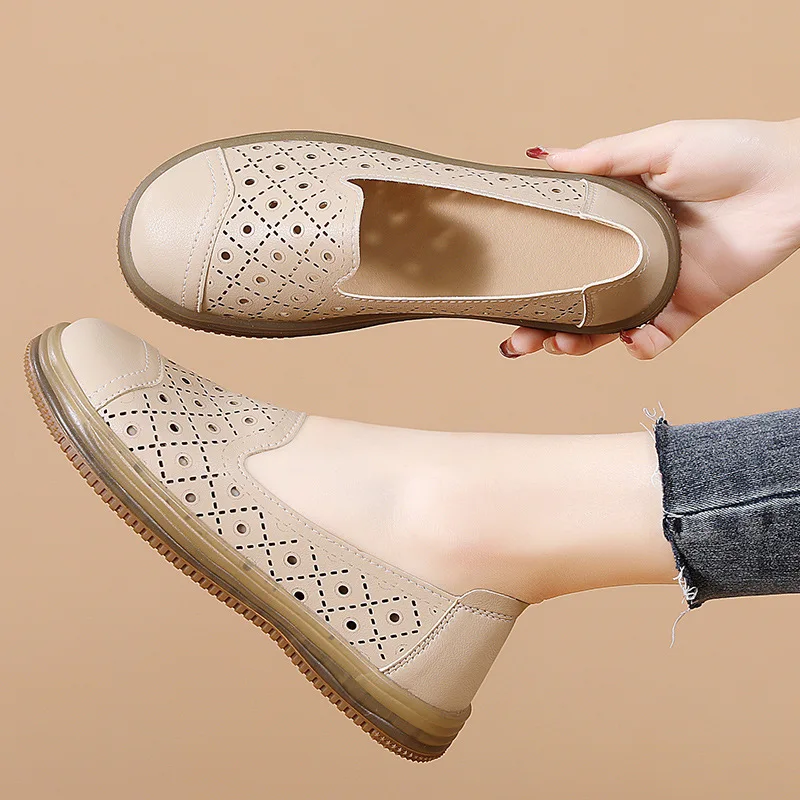 

Новые летние женские сандалии: мягкая подошва, закрытый носок, дышащие и удобные сабо для женщин среднего и пожилого возраста.