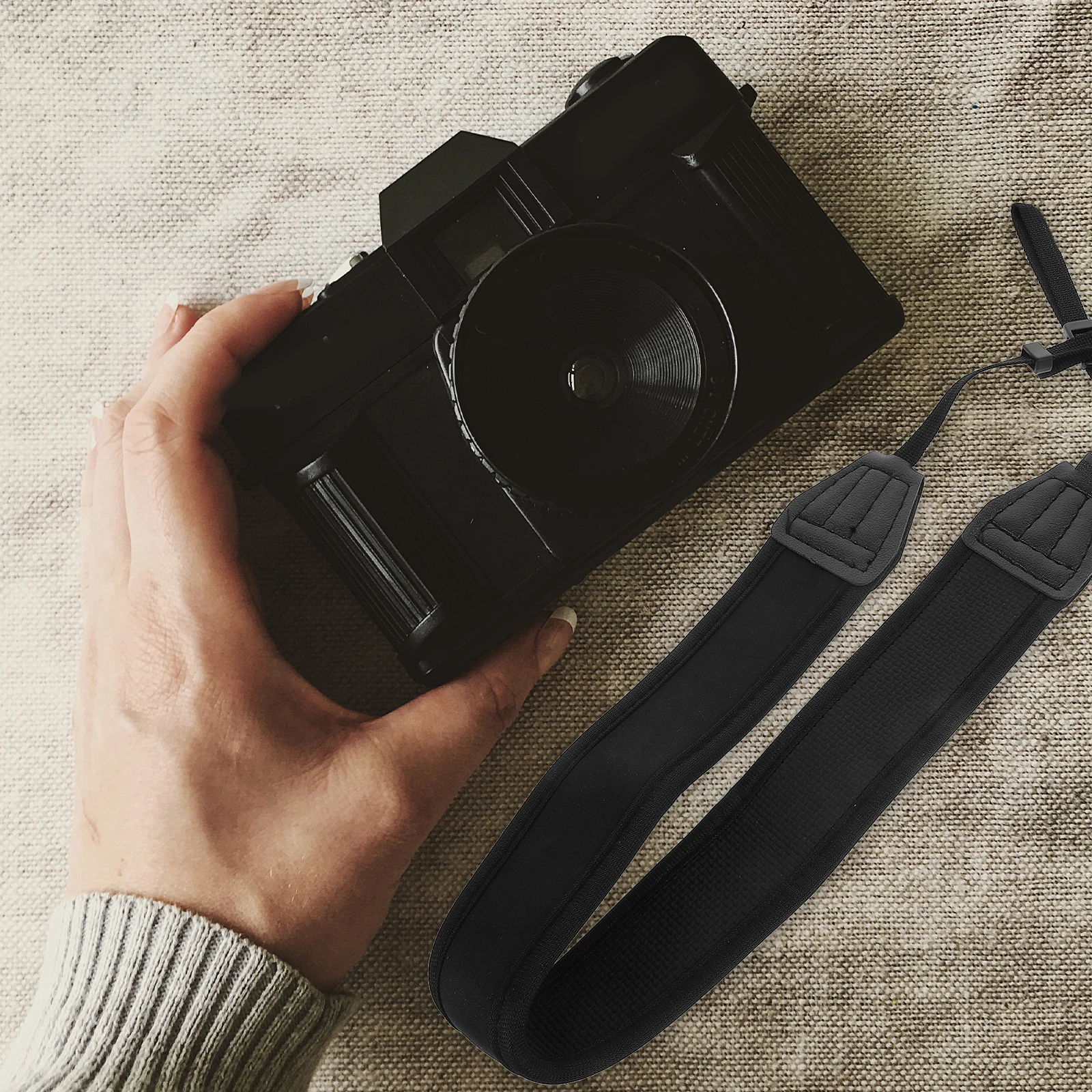 

Camera Strap Shoulder Adjustable Neck Straps for Photographers Universal Durable Damping