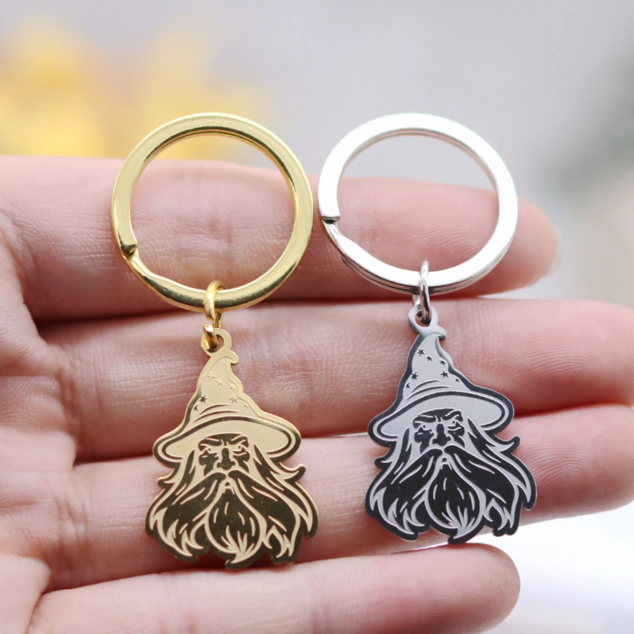 Santa Claus with Long Beard Skyful Star Keychain for Women Men Stainless Steel Kids Christmas Gifts Jewelry Car Key Bag Decorate