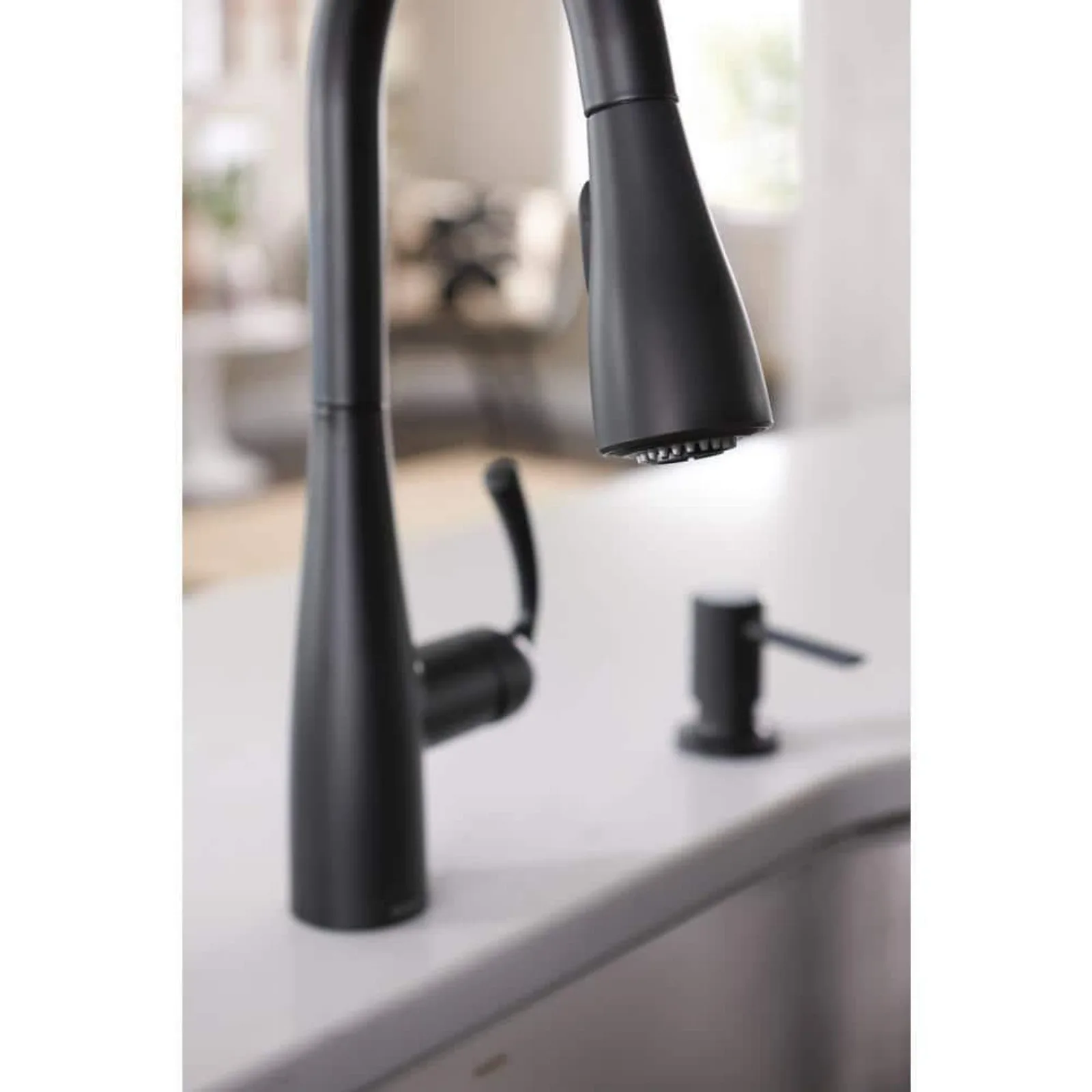 US  Single-Handle Pull-Down Sprayer Kitchen Faucet with Reflex and Power Clean