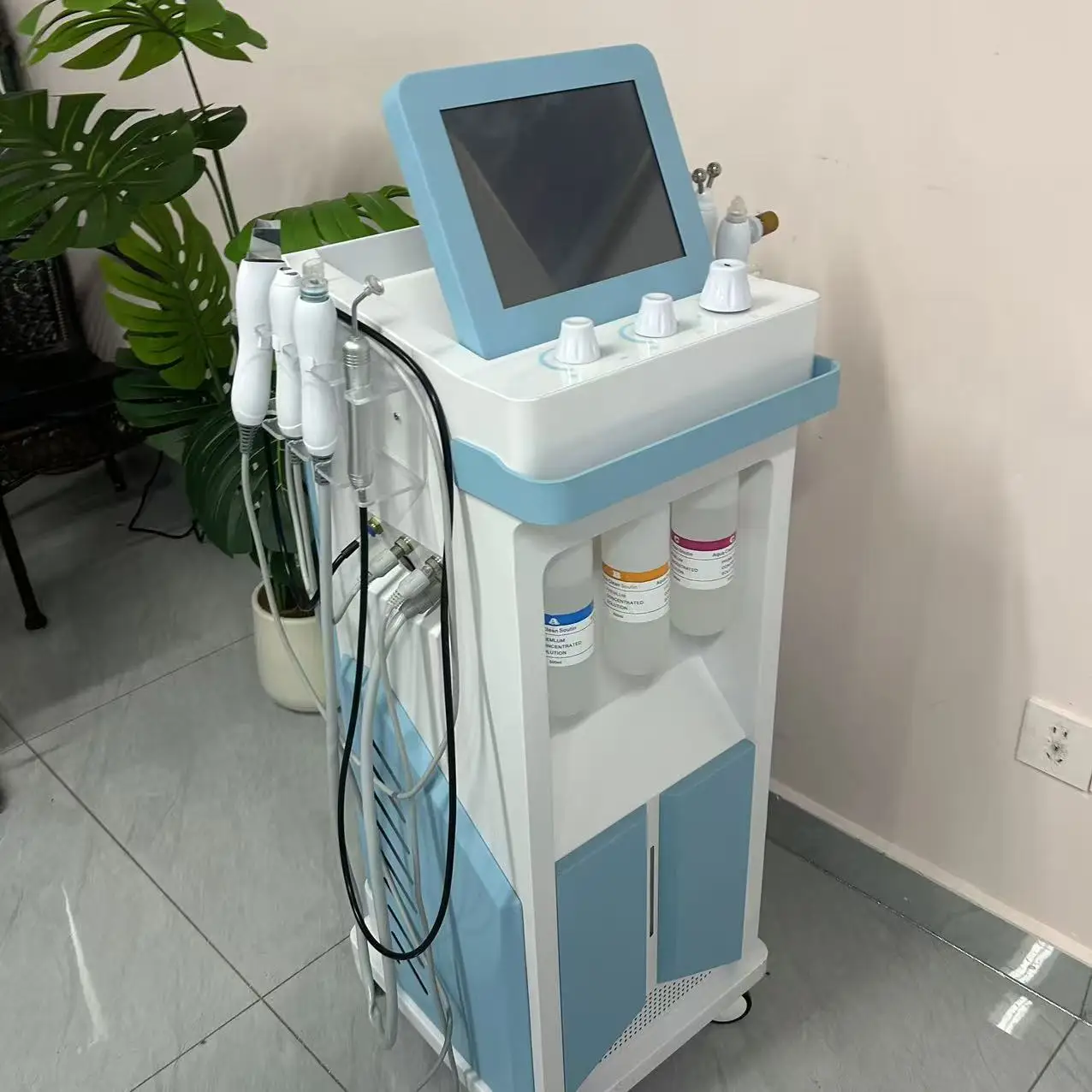 New Vertical Large Bubble Comprehensive Skin Management Instrument Hydrating Moisturizing Pore Minimizing Cleansing