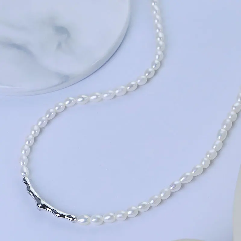 S925 Sterling Silver Natural Freshwater 3-5Mm Rice-Shaped Pearl Clavicle Chain Necklace Women