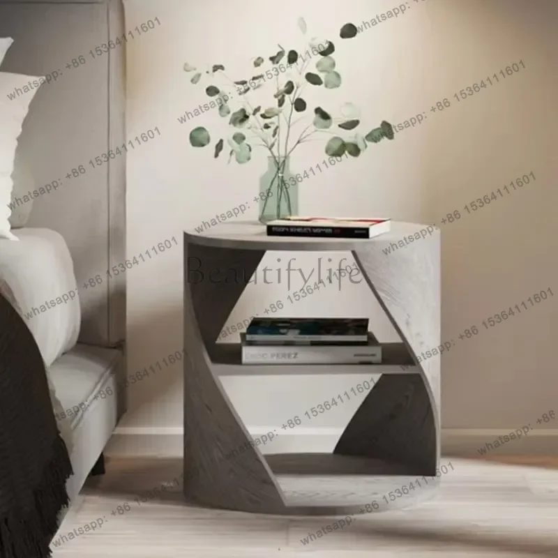 Mesita de Noche Nórdica Elegante, Almacenamiento de Lujo, Estilo Clásico, Retro Chic, Cómoda, para Sala de Estar o Dormitorio