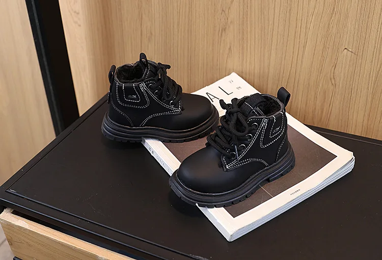 Schneestiefel für Jungen, Retro-Design, rutschfeste Schuhe für Kinder, seitlicher Reißverschluss, Winterstiefel mit Plüschfutter, rutschfeste Lederstiefel, Größe 21–30. – Detail 10