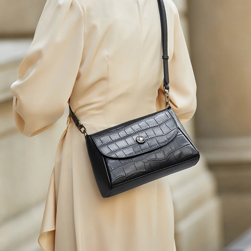ZOOLER New Arrived Women Real Leather Crossbody Bag Handmade Shoulder Messenger Bag Pattern Gifts for Mum Purses Classical#HY591