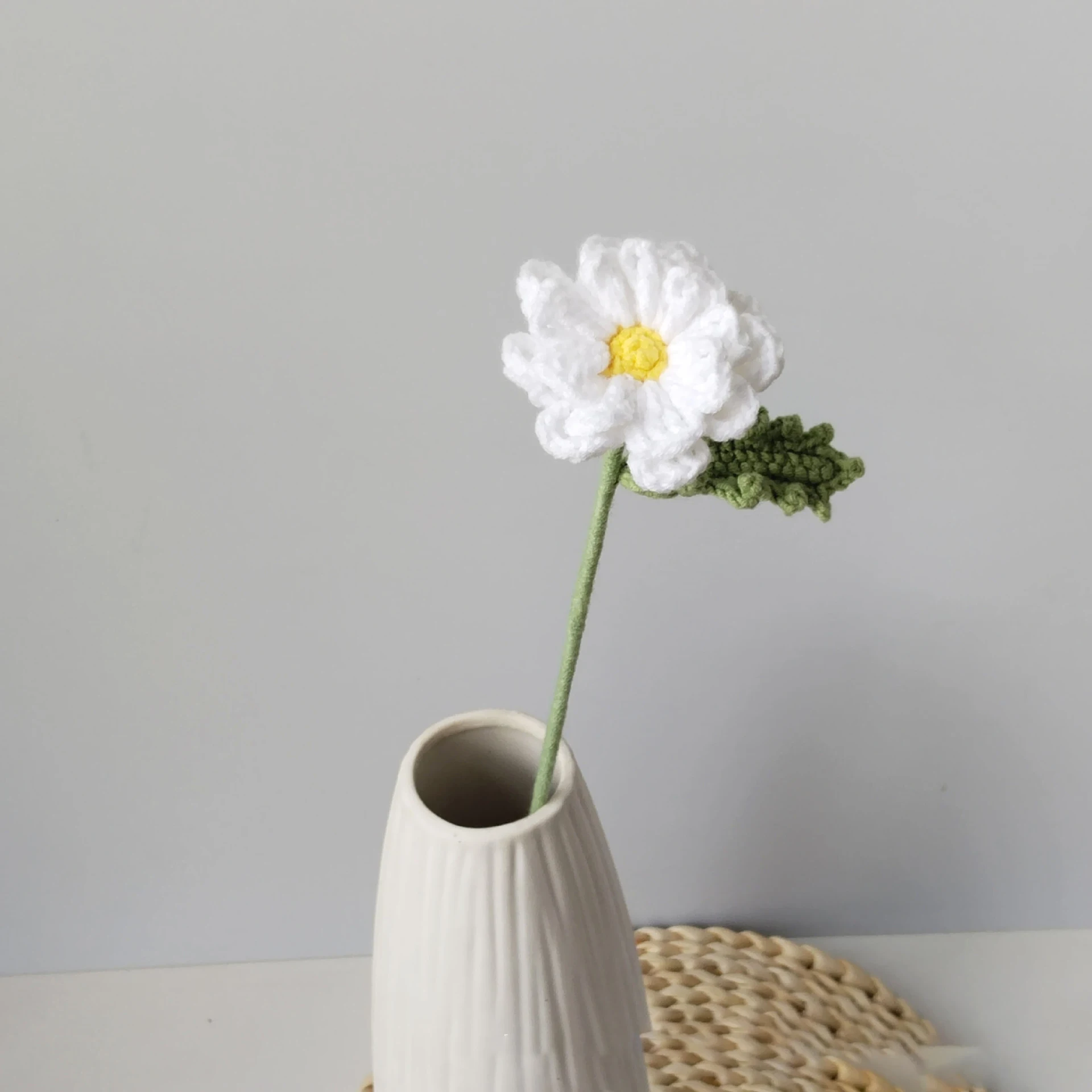 Niedliche Gehäkelte Chrysanthemen-Zweige Handgefertigter Gewebter Blumenstrauß Kreative Künstliche Pflanzen Raumdekoration – Detail 6