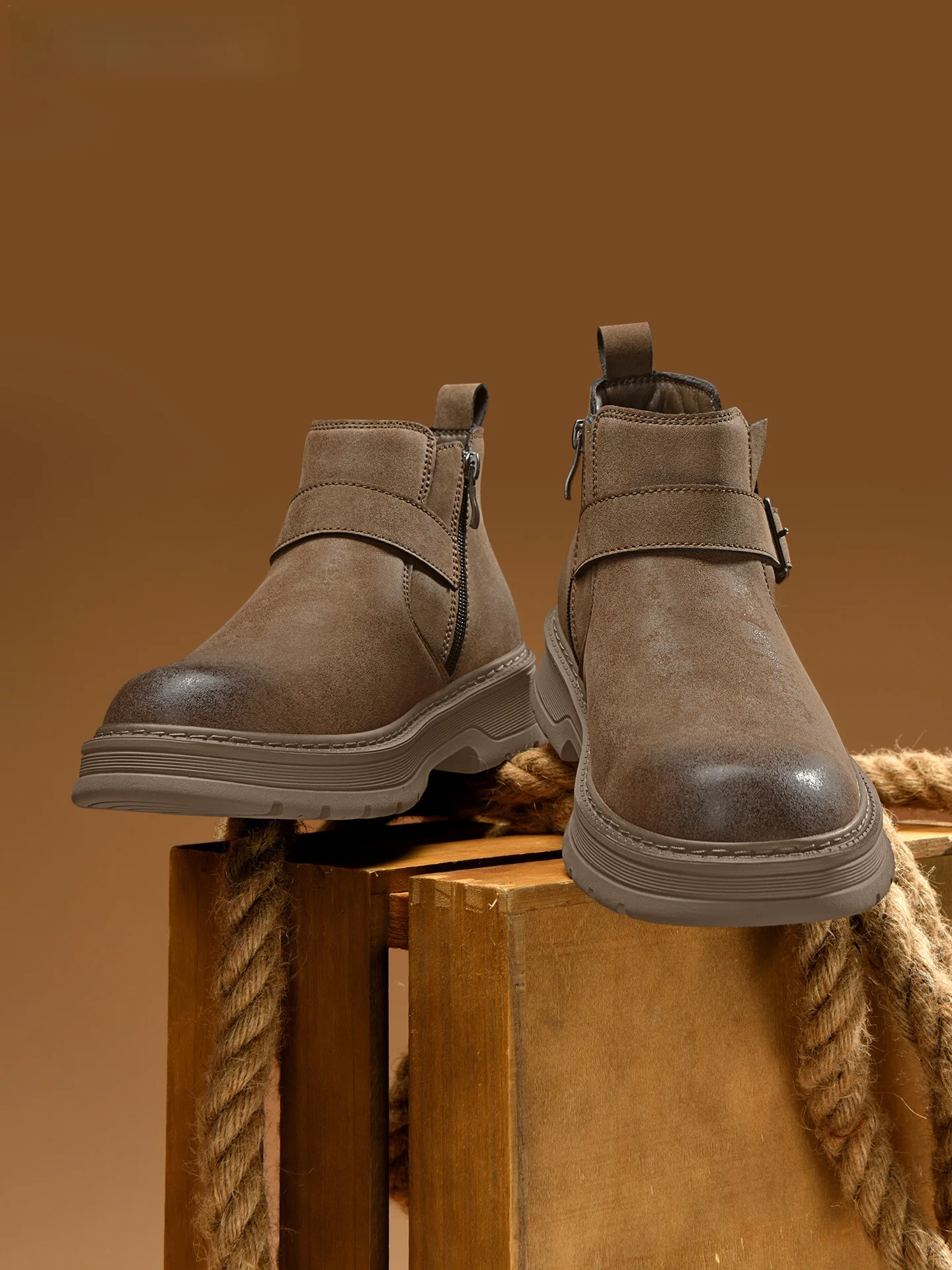 

Мужские ботинки Aokang: ретро-модель челси в британском стиле, высокие рабочие ботинки на молнии, зимние